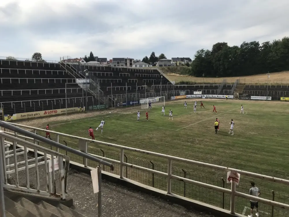 bananenflanke Ellenfeld