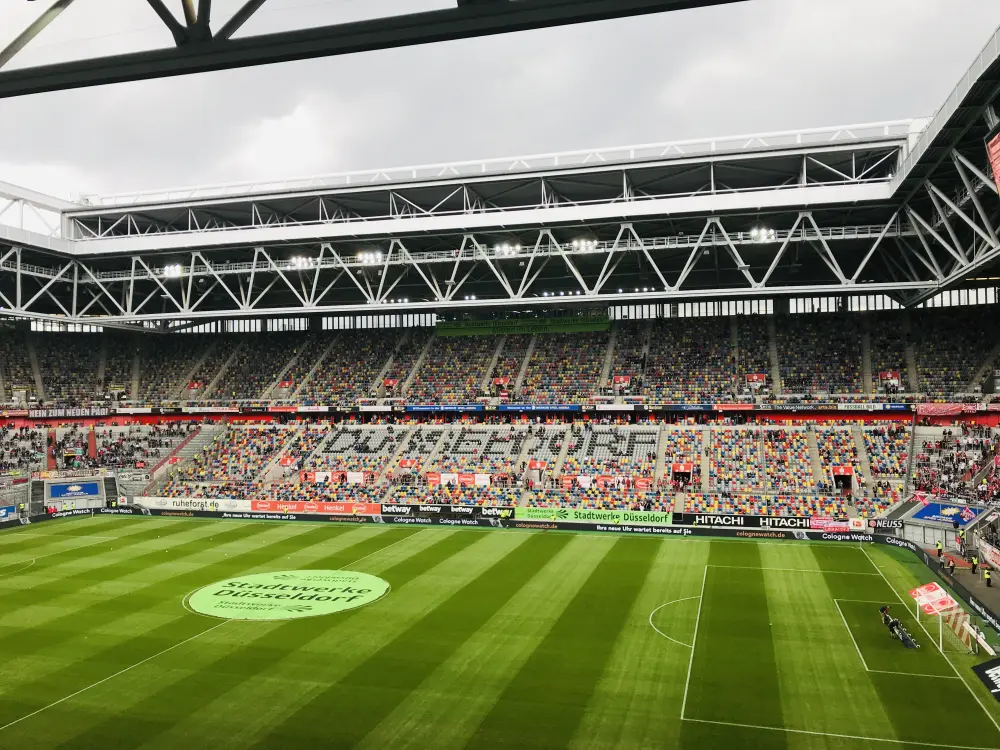 bananenflanke_Fortuna-Düsseldorf_5.webp