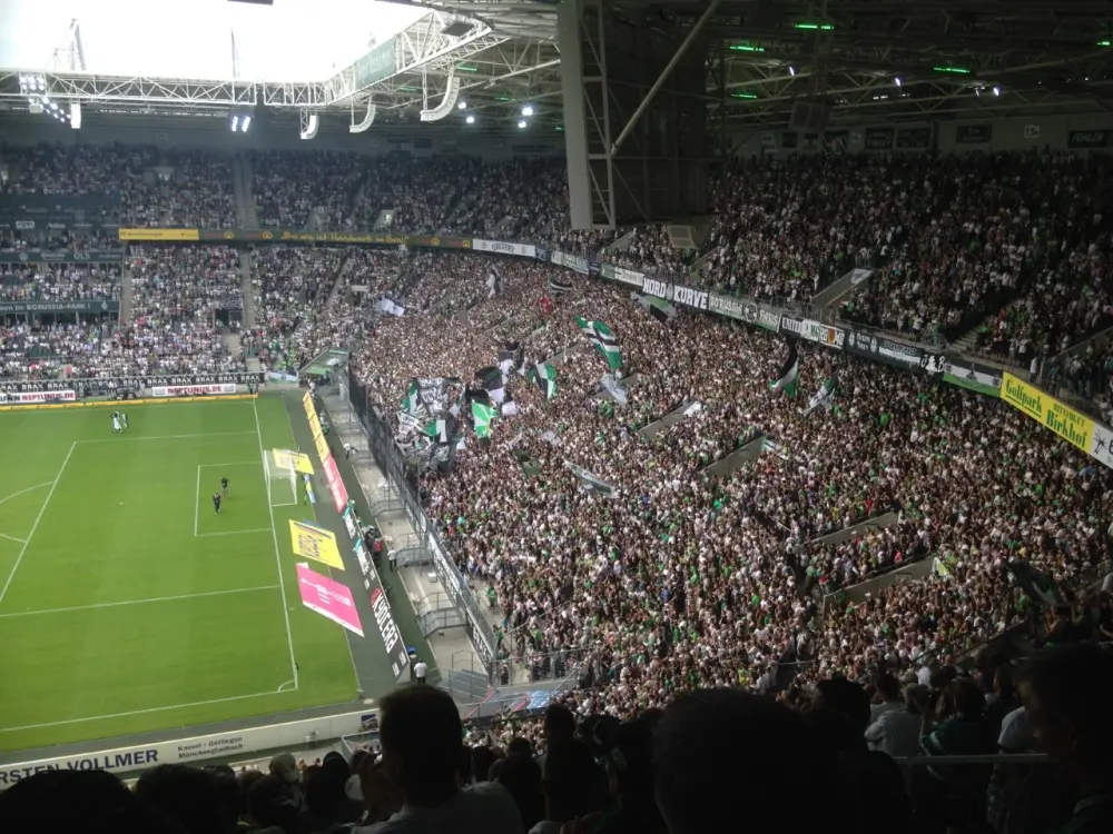 bananenflanke Gladbach Nordkurve