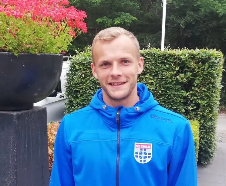 bananenflanke Lennart Thy