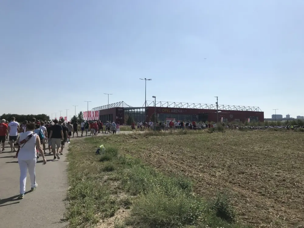 bananenflanke Mainz Opel Arena