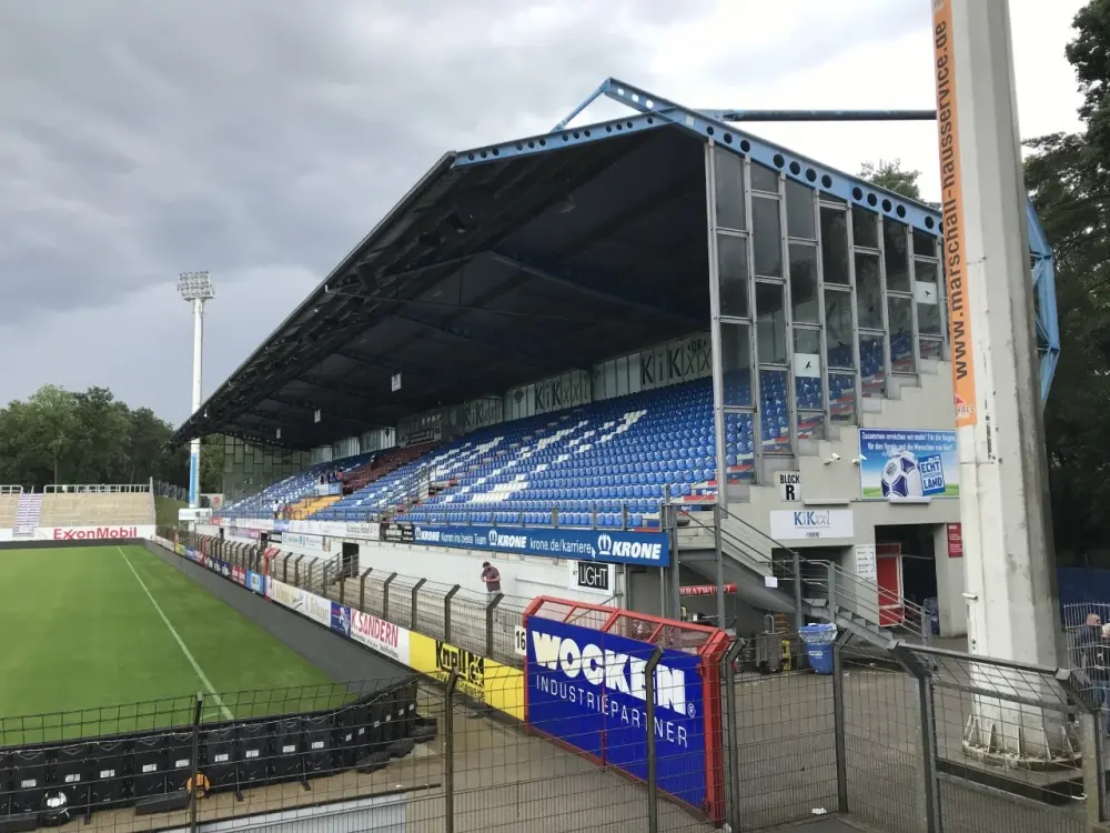 bananenflanke Meppen tribune
