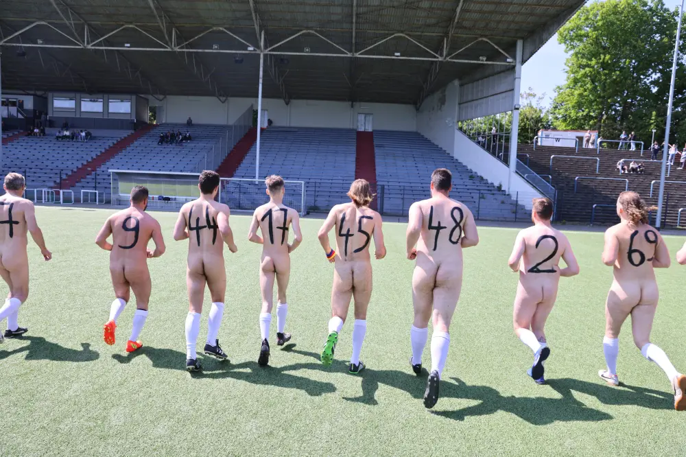 bananenflanke Nacktionalmannschaft